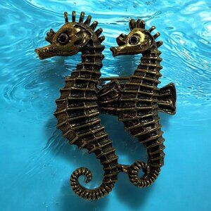 Vintage 2 Seahorses Brooch Pin Antique Gold Ocean Nautical Beach Aquarium